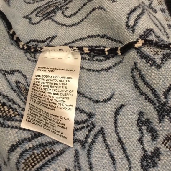 Chico’s Shawl Neck Cropped Cardigan Sz M - Picture 3 of 5